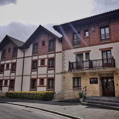 Adeko Hotel Barakaldo Exterior foto